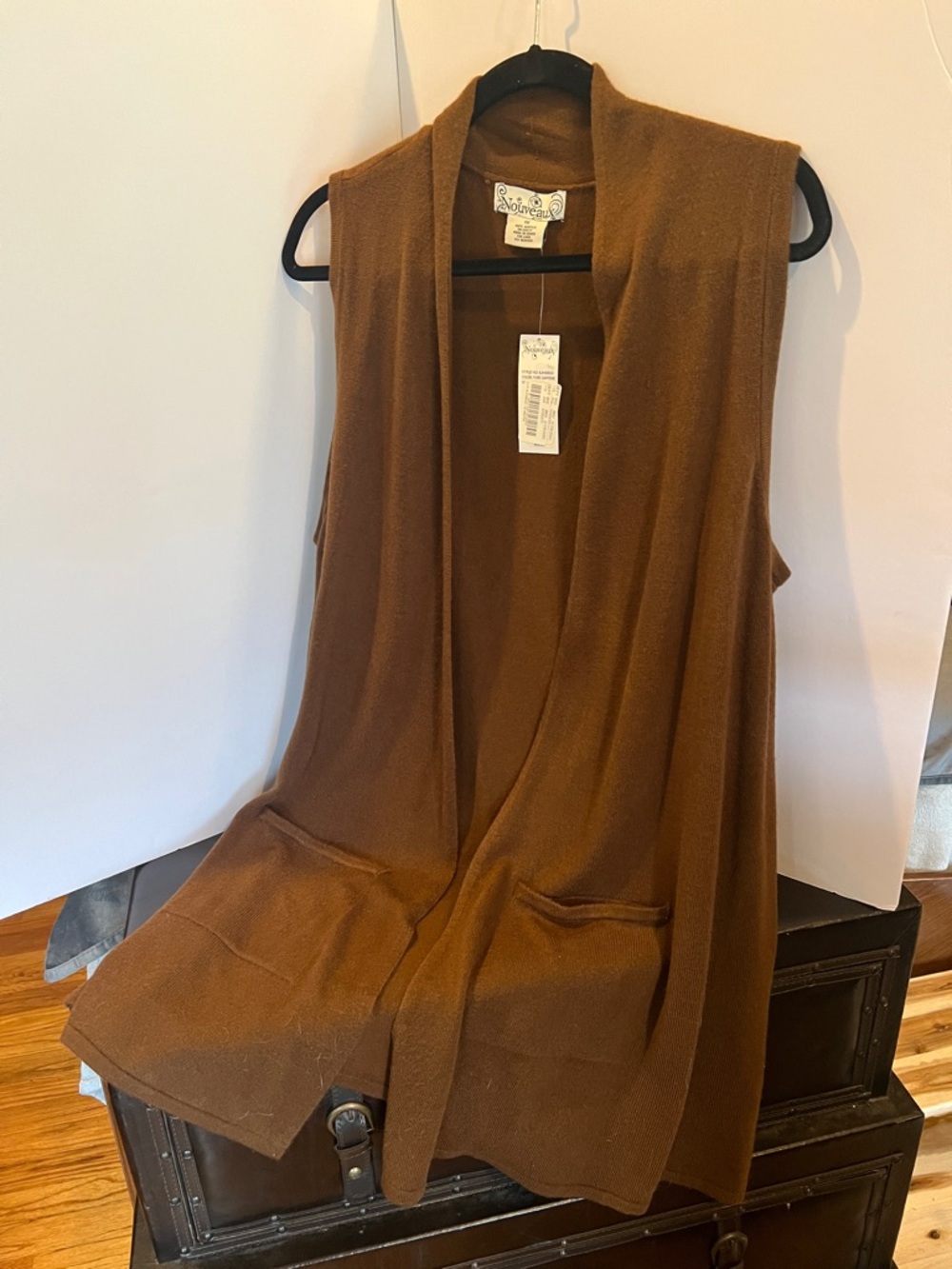 Nouveaux Open-Front Knit Vest in Caffeine Brown
